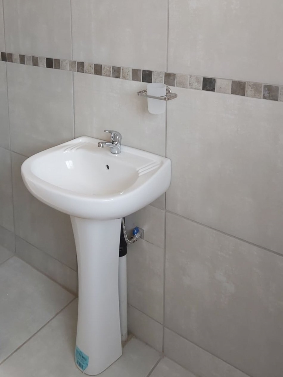 2 Bedroom Property for Sale in Ellaton North West